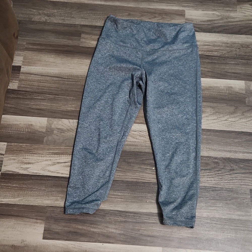Z by Zella Yoga Capris Size Medium Gray